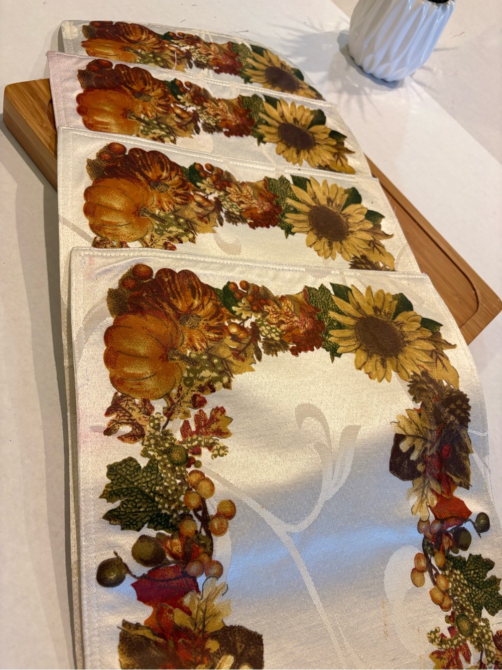 Noble Excellence Placemats 4 Reversible Thanksgiving Autumn Fall Pumpkins